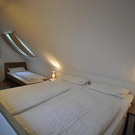 Nr 27 - Am Yachthafen Apartmán *